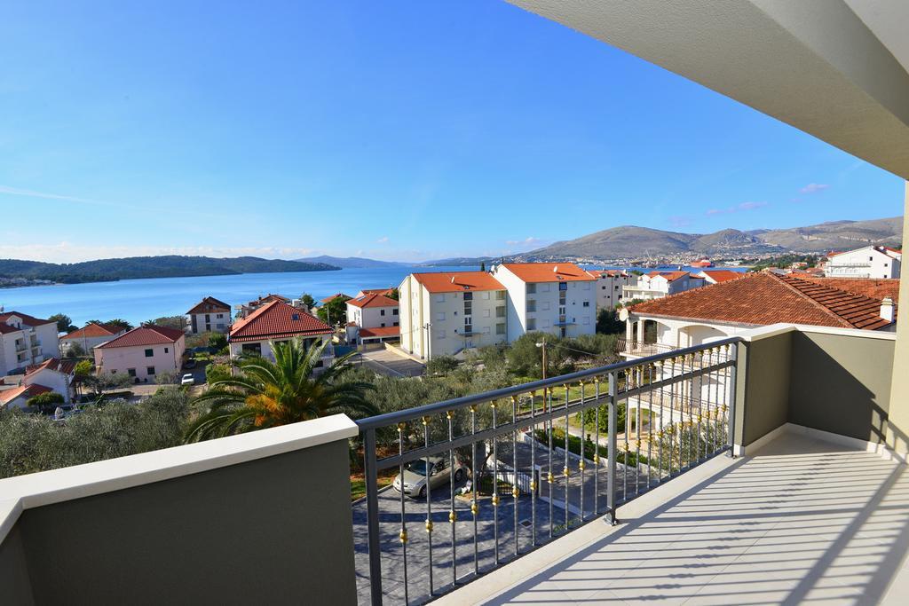 Apartments Villa Coratina Trogir Ngoại thất bức ảnh