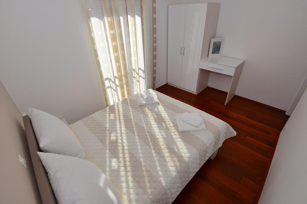 Apartments Villa Coratina Trogir Ngoại thất bức ảnh