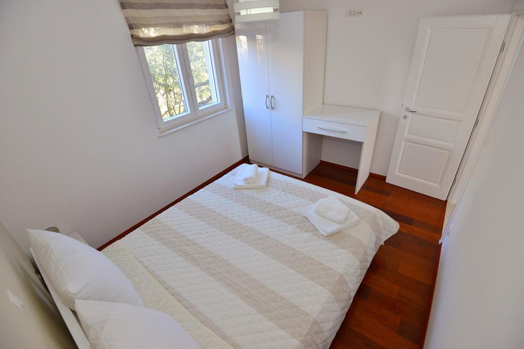 Apartments Villa Coratina Trogir Ngoại thất bức ảnh