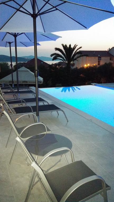Apartments Villa Coratina Trogir Ngoại thất bức ảnh